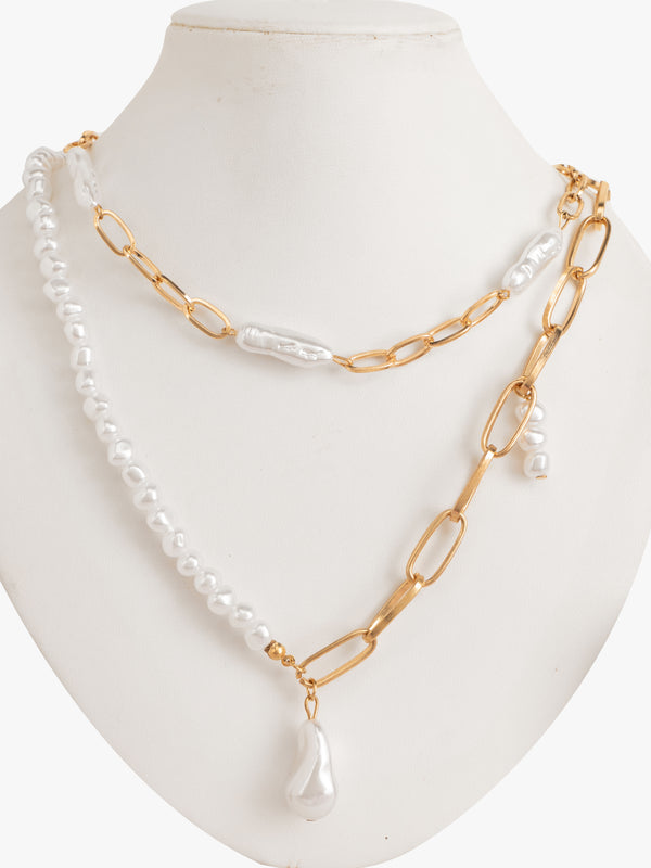 Golden Layered Necklace With Classic Pearls