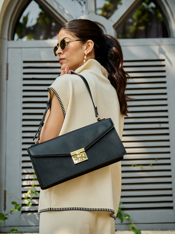 Kazo Oma Shoulder Bag