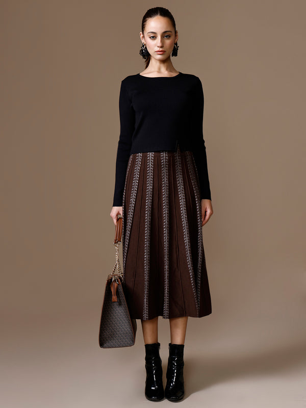 Cropped Winter Top With Metal Trim