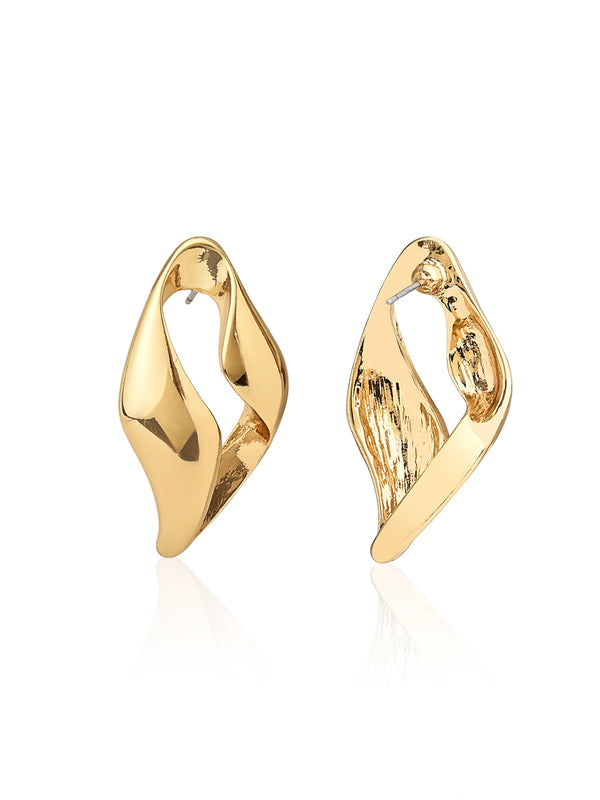 Chic Feminine Drop Earrings