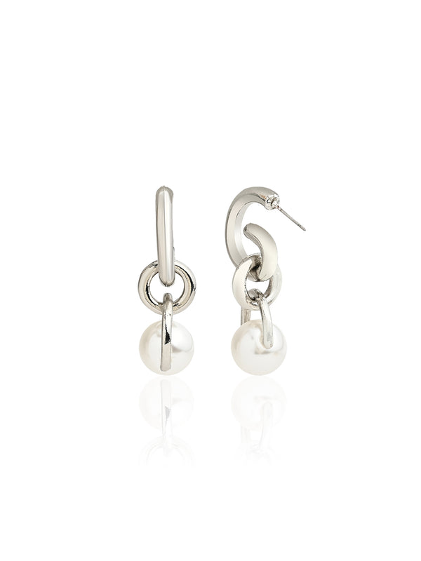 Glamorous Dual-Ring Pearl Earrings