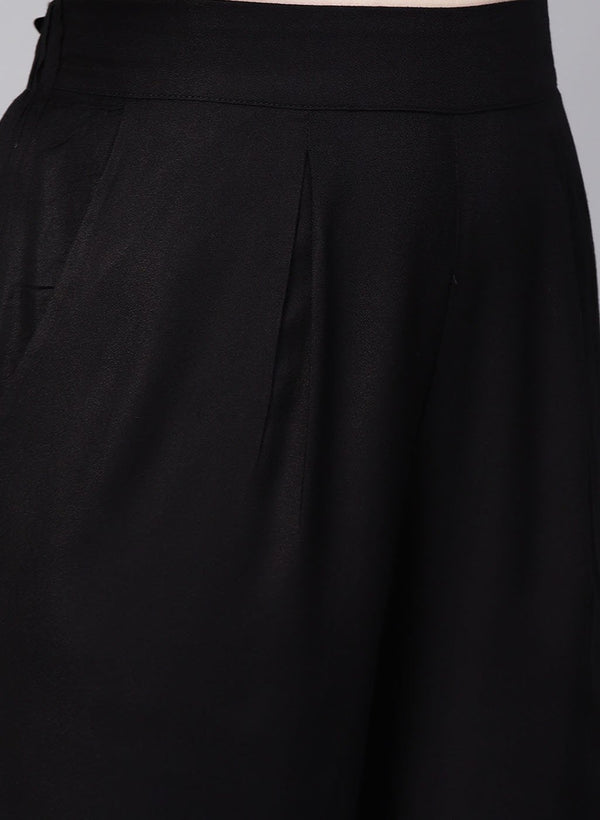 Black 3/4Th Semi Fitted Trouser