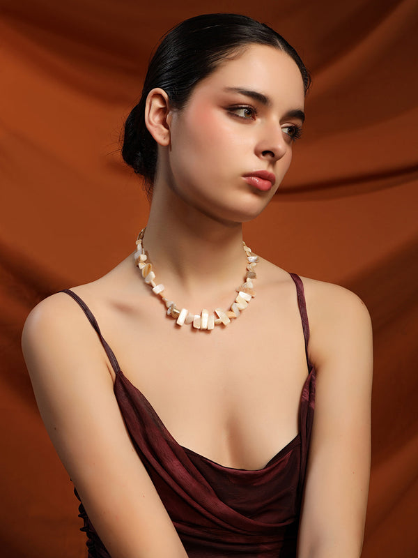 Chic Pebble Necklace