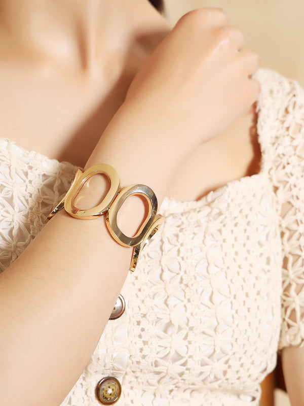 Elegant Loop-Detail Bracelet