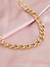 Understated Gold Elegance Lock Chain