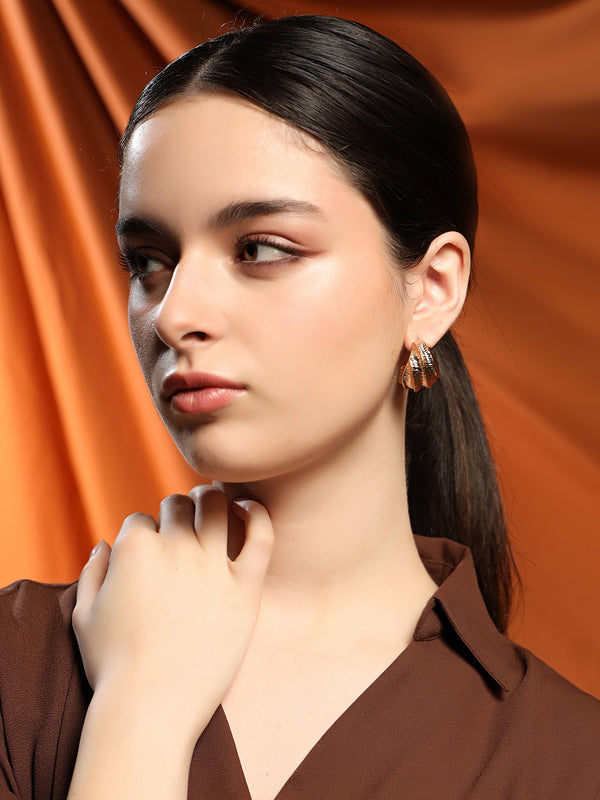 Everyday Chic Hoops Earrings