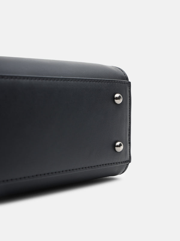 Kazo Seno Sling Bag