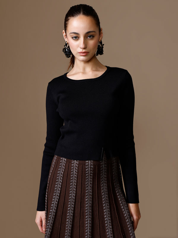 Cropped Winter Top With Metal Trim