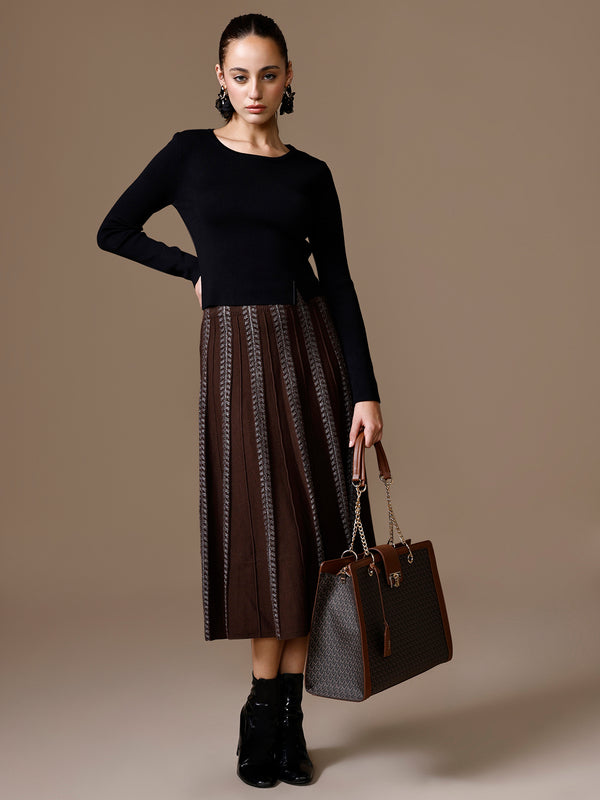 Cropped Winter Top With Metal Trim