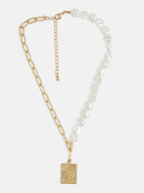 White Pearl Metal Chain With Pendant